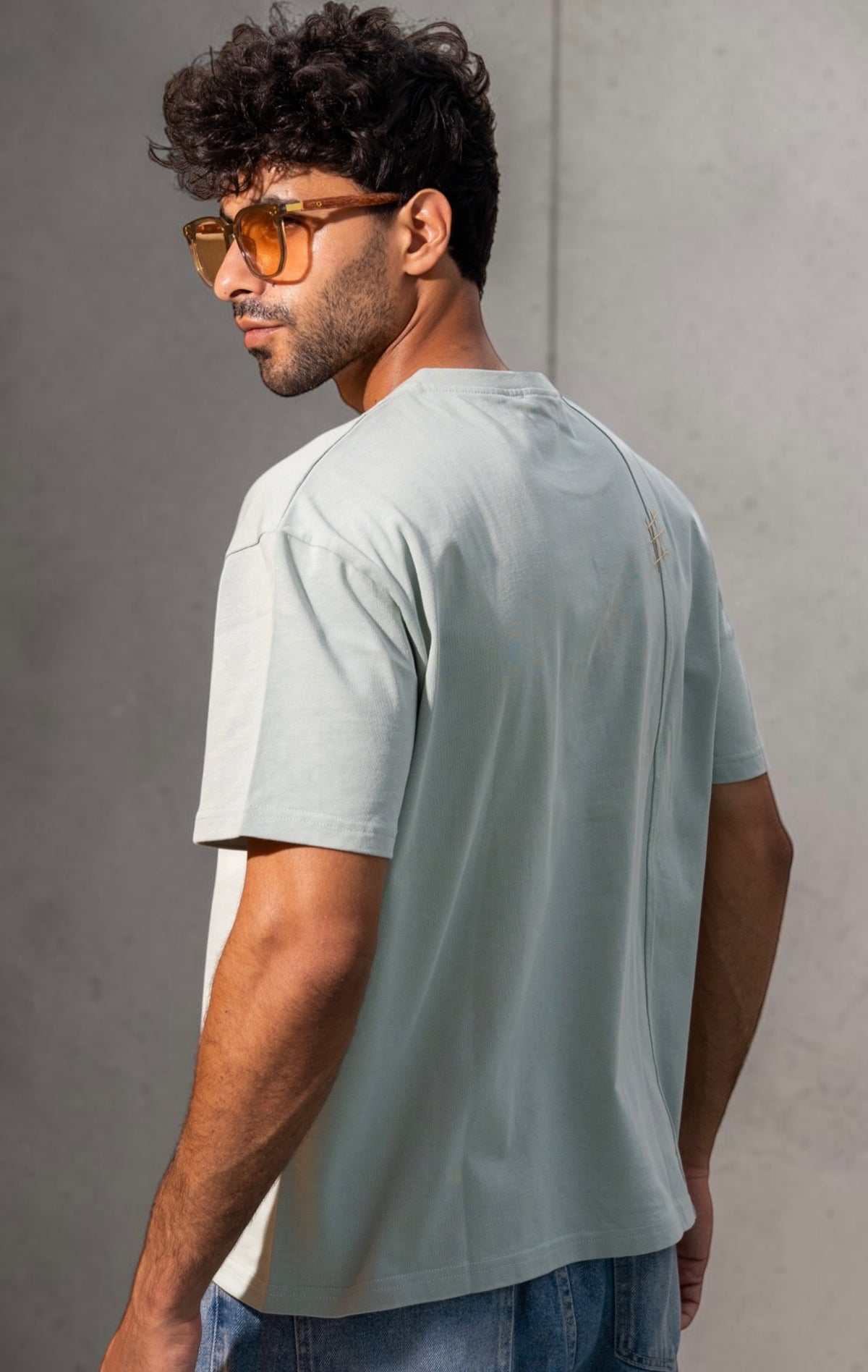 The Hand-Stitched Round Tee - Mint