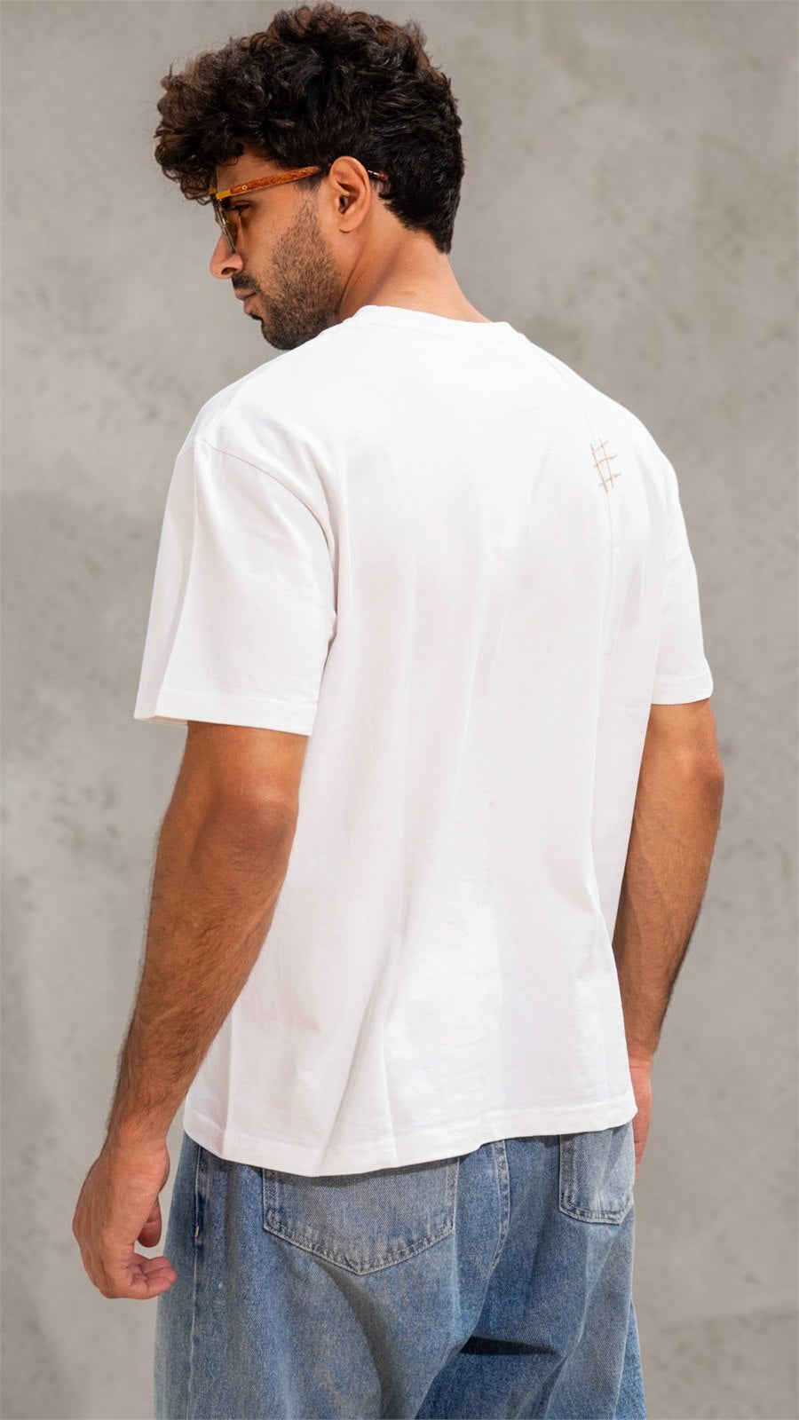 The Hand-Stitched Round Tee - White